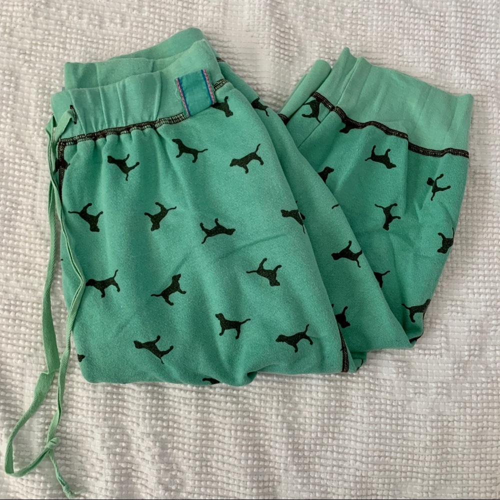 PINK Victoria’s Secret RARE Capri Sweatpants Green